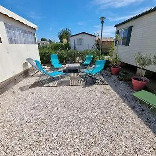 Camping La Cigale Bleue *